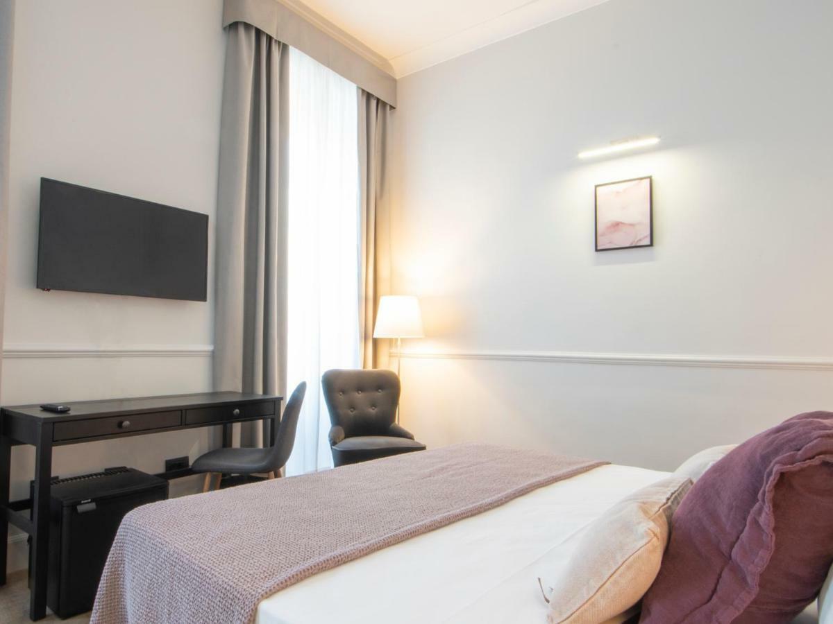 Holidays Suites Navona ローマ エクステリア 写真